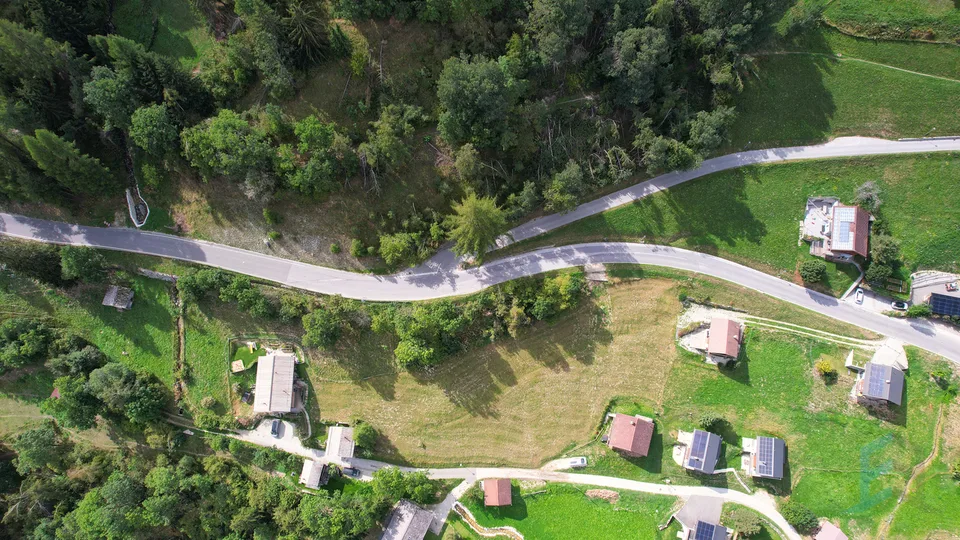 EXCLUSIF Superbe terrain à bâtir de 1478m² pour résidence principale – photo 5 sur 9