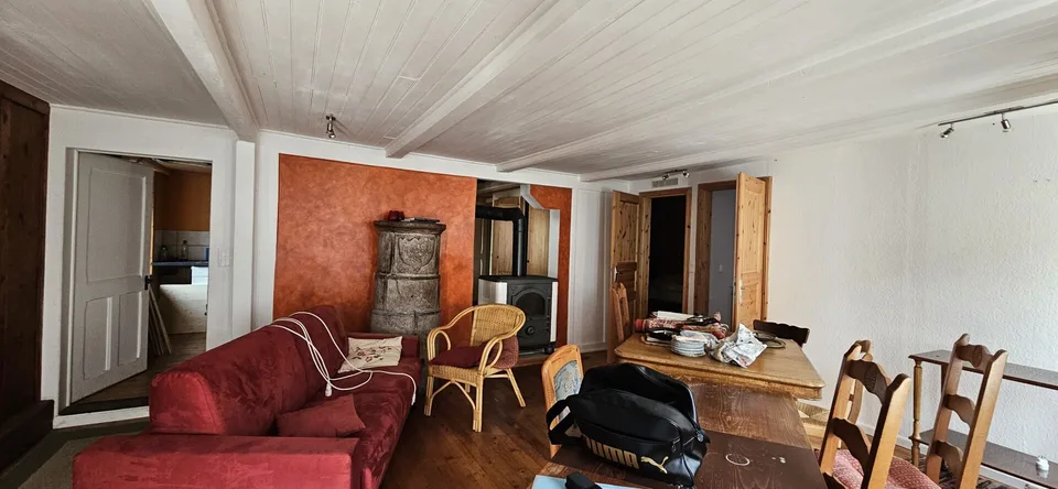 Casa in vendita nel cuore del villaggio di Bourg Saint Pierre – foto 2 di 6