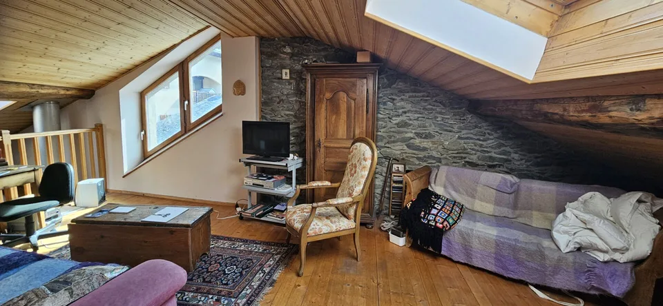 Casa in vendita nel cuore del villaggio di Bourg Saint Pierre – foto 3 di 6