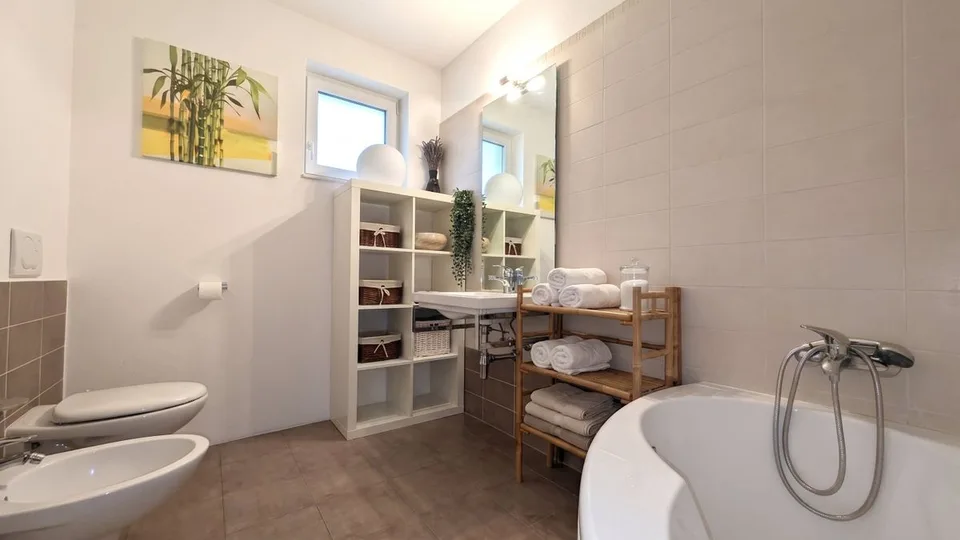 Appartement exclusif de 4,5 pièces dans un emplacement stratégique. – photo 10 sur 12
