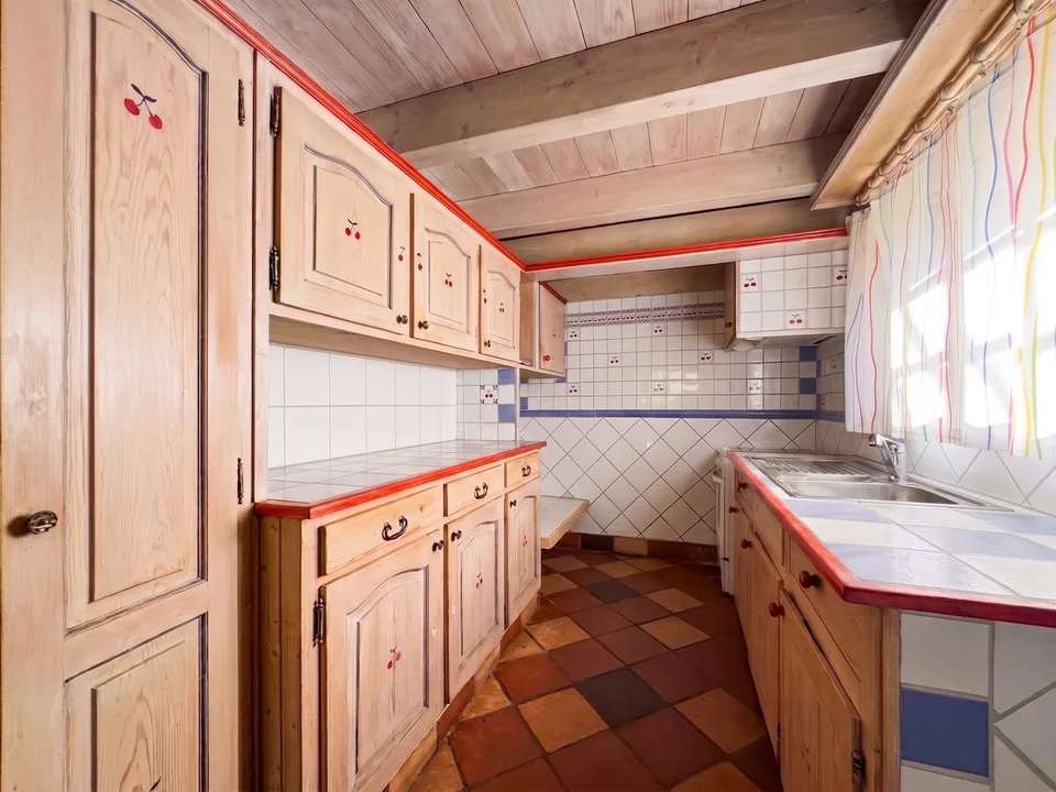 Casa di villaggio a Villeneuve - Immobile redditizio con 3 appartamenti – foto 3 di 13