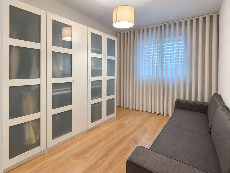 Lumineux 4.5 pièces avec vue dégagée – photo 8 sur 8