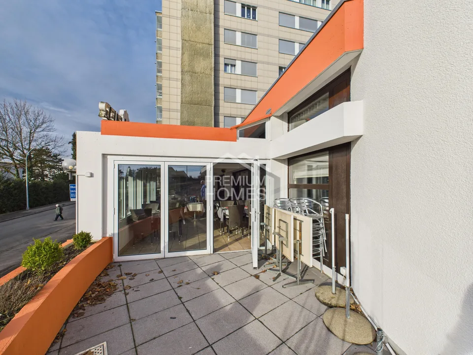 Gastronomy Gem with Charm, Generous Space and Event Potential – photo 12 of 13