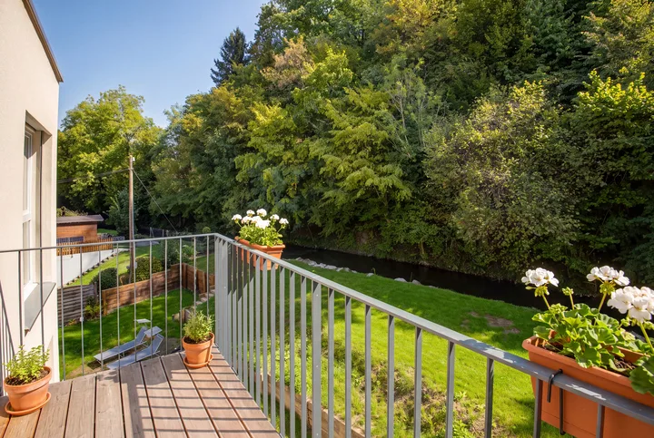 COME NUOVO, MODERNO, INDIPENDENTE - CASA UNIFAMILIARE DI 7,5 STANZE – foto 7 di 8