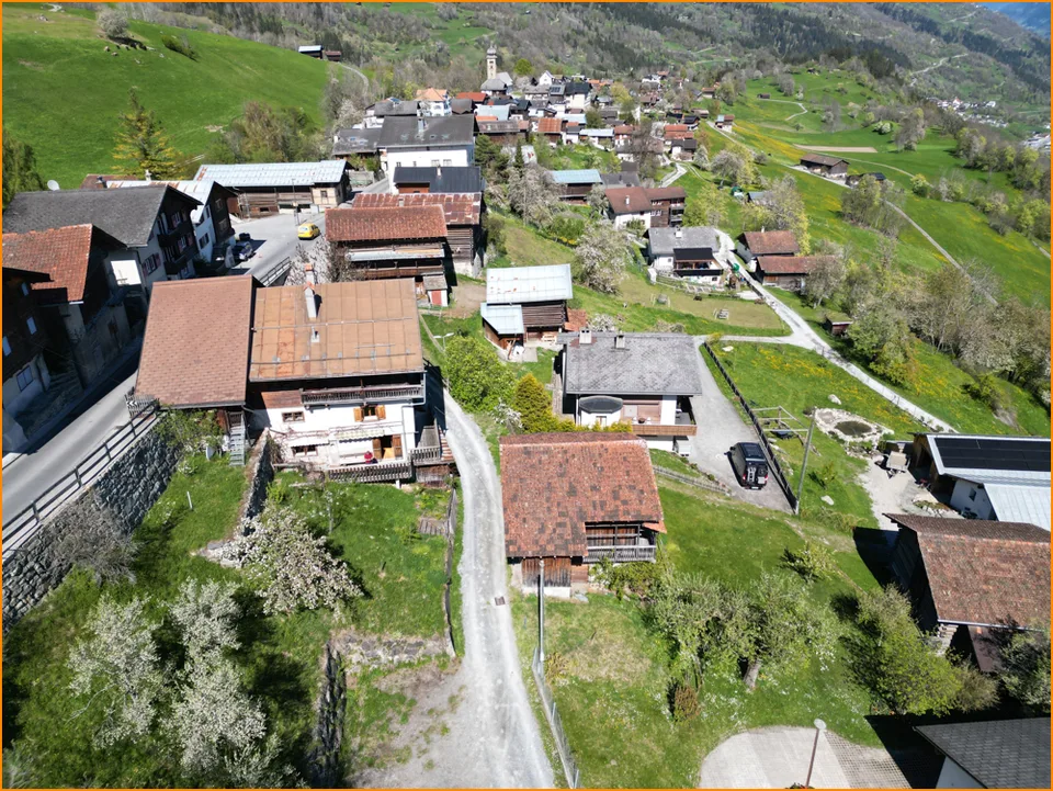 Appartamento ristrutturato con 5 stanze nella zona sciistica. – foto 2 di 13