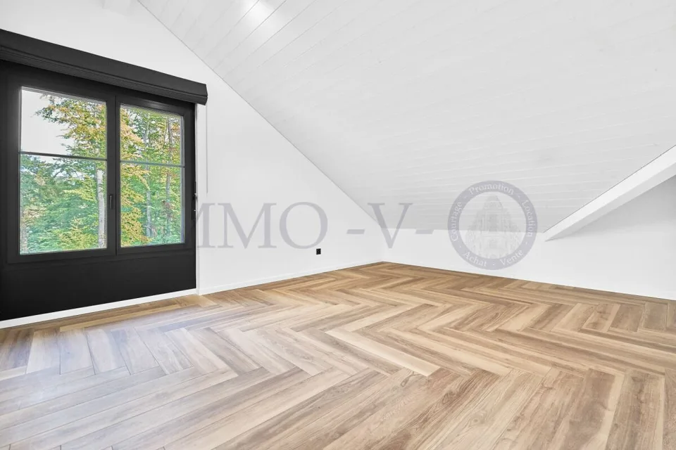 HOCHWERTIGE DUPLEX-WOHNUNG MIT BALKON-TERRASSE – Foto 6 von 11