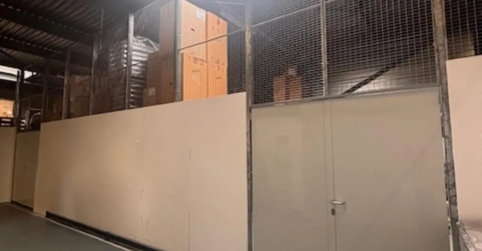 Storage / storage spaces from 106 to 152 m² – divisible – freight elevator and unloading dock – photo 4 of 4