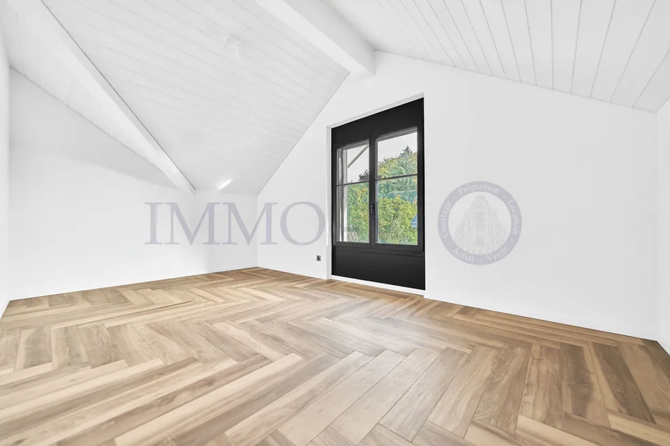 DUPLEX DI ALTO STANDING CON BALCONE-TERRAZZA – foto 10 di 11