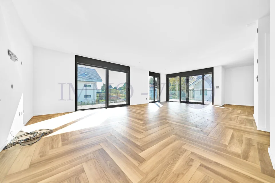 DUPLEX DI ALTO STANDING CON BALCONE-TERRAZZA – foto 4 di 11