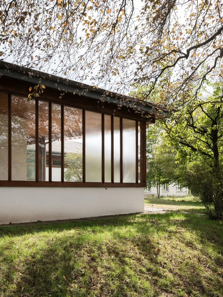 Stattliches & familienfreundliches Anwesen im «mid-century modern»-Stil – Foto 5 von 30