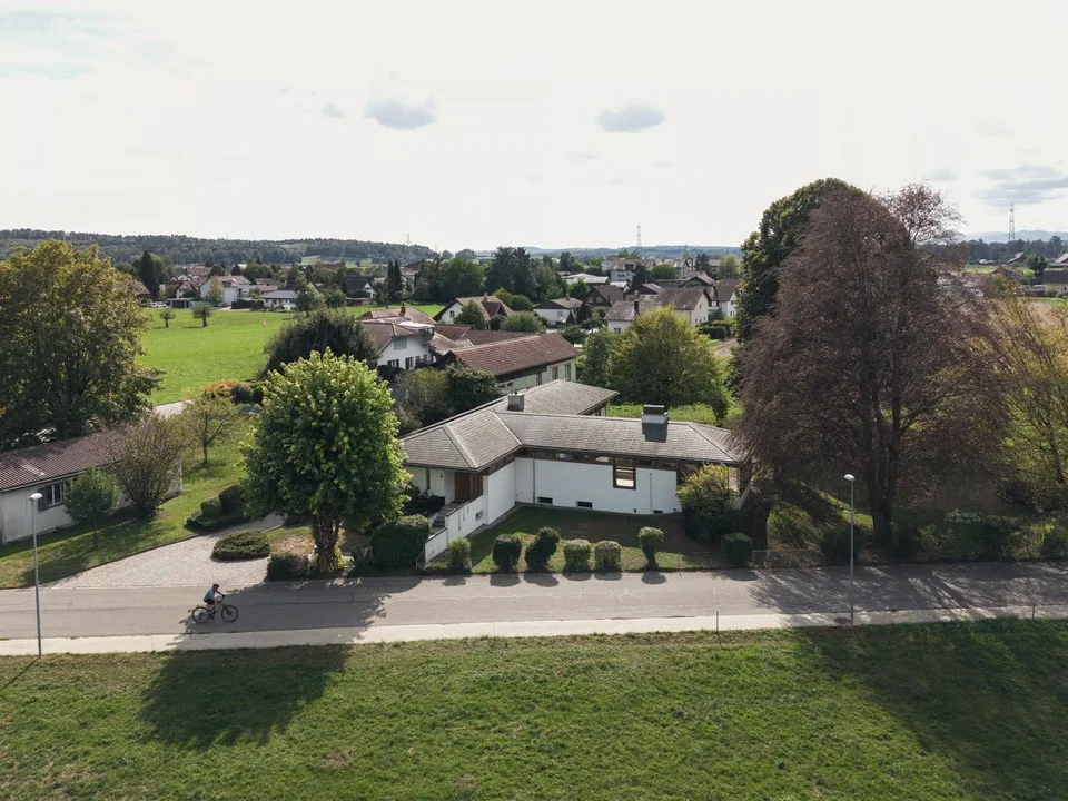 Stattliches & familienfreundliches Anwesen im «mid-century modern»-Stil – Foto 6 von 30