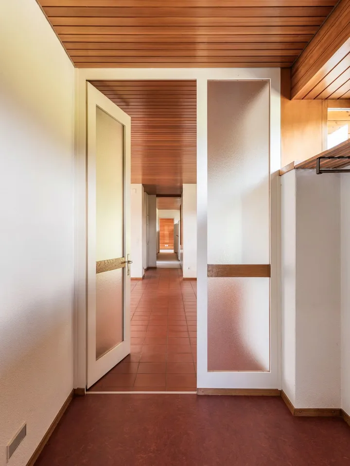 Stattliches & familienfreundliches Anwesen im «mid-century modern»-Stil – Foto 7 von 30