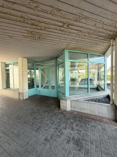 Surface commerciale de ~80 m²au rez à vendre à Bassecourt – photo 3 sur 10