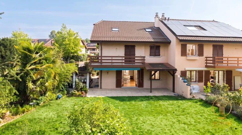 RENENS - Villa mitoyenne de 5.5 p. avec grand jardin. Pas inscrite dans une PPE. – photo 12 sur 13
