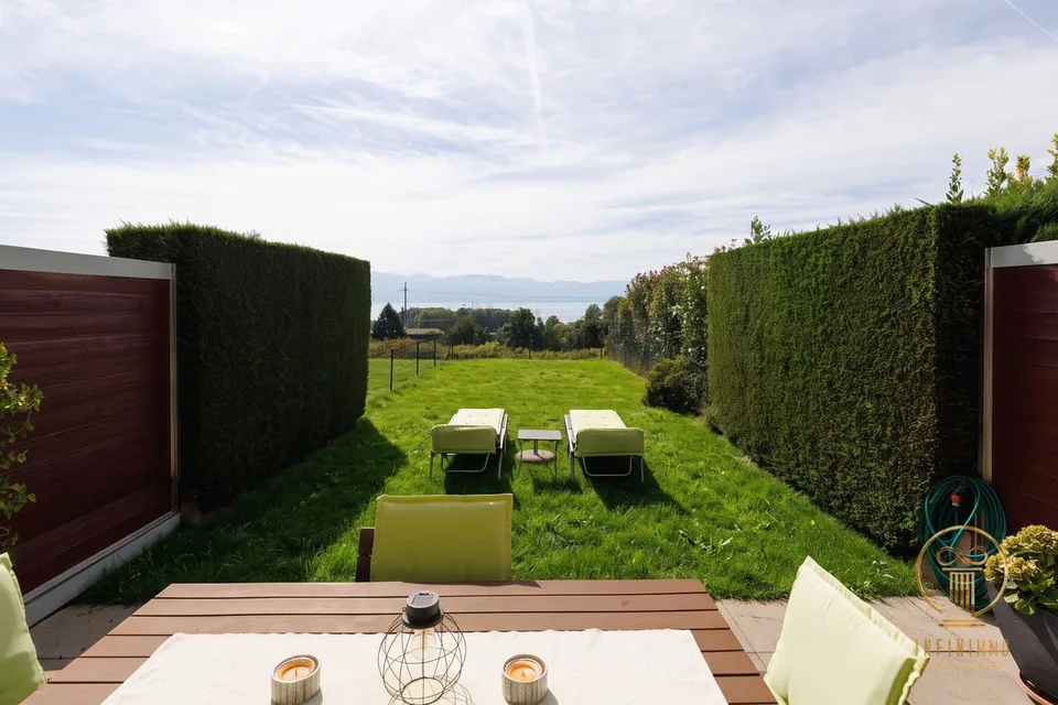 MONT-SUR-ROLLE - Casa a schiera con vista sul lago – foto 12 di 12