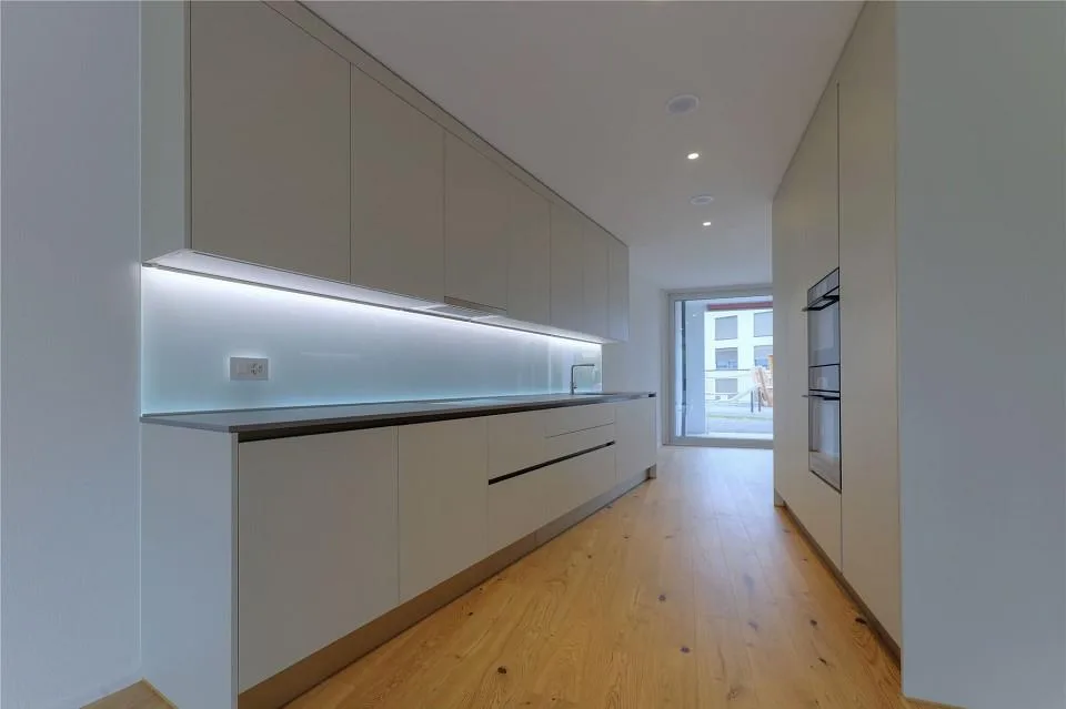 WHG 27 - Un logement de haute qualité et contemporain dans un emplacement central à Urtenen-Schönbühl – photo 3 sur 13