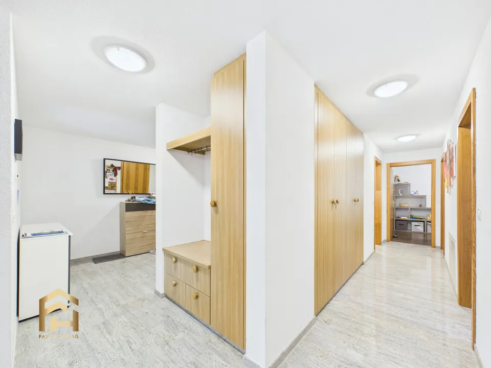 Quiet and centrally located 4.5 room apartment in Glis – photo 4 of 13