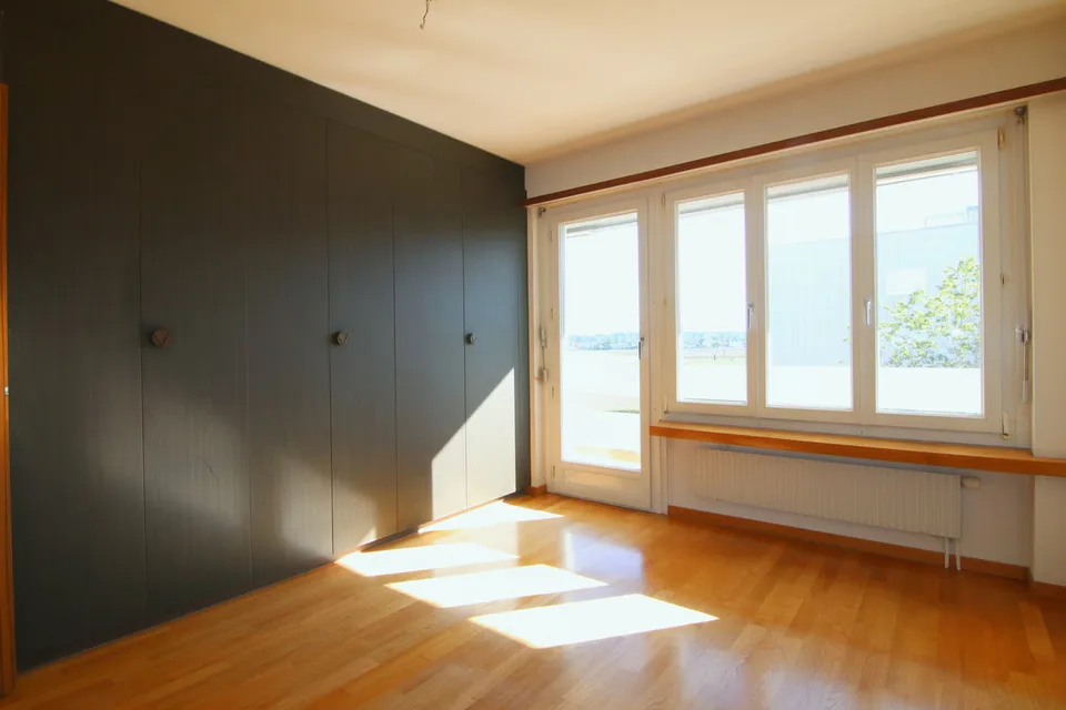 Bright apartment with balcony and panoramic view (including 2 parking spaces) – photo 4 of 12
