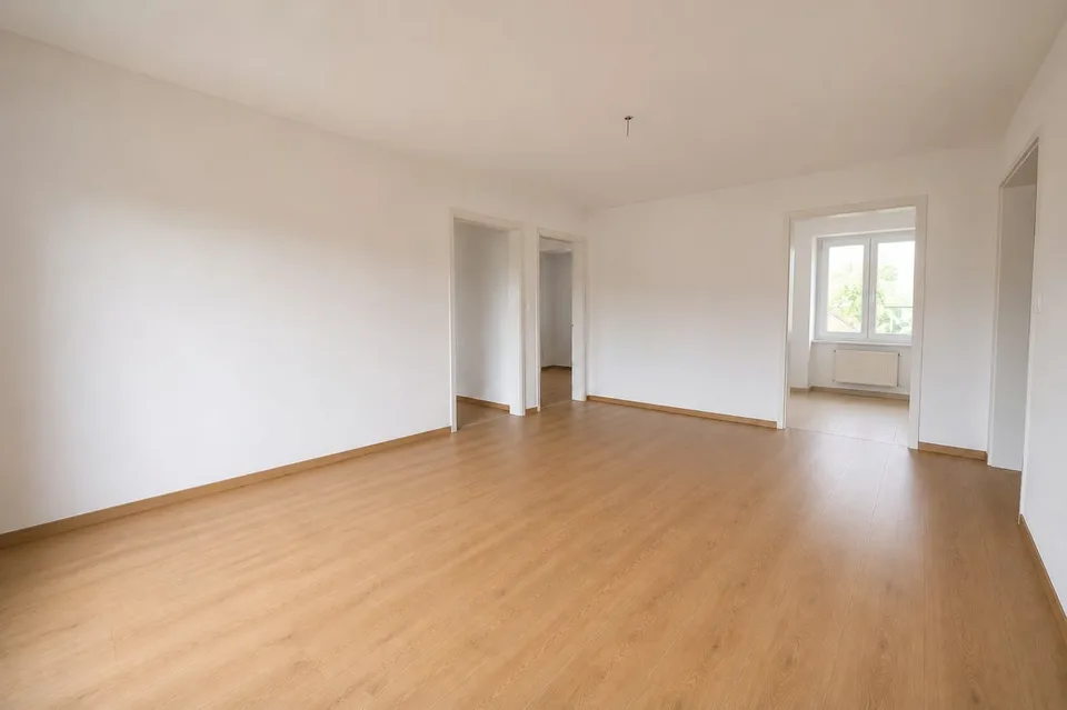 Appartamento di 3,5 stanze con balcone - molto potenziale a un prezzo interessante – foto 3 di 11