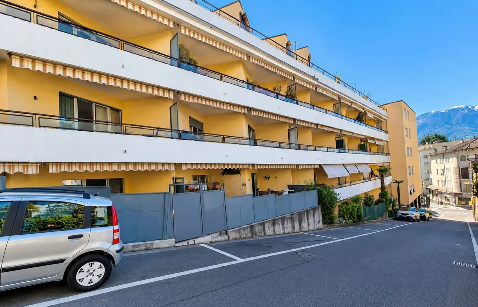 Luminoso appartamento di 3 locali con balcone a Muralto - Prima residenza – foto 2 di 6