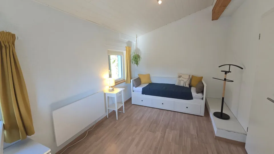 Möbliertes Haus zur Miete für 5 Monate – Foto 9 von 11