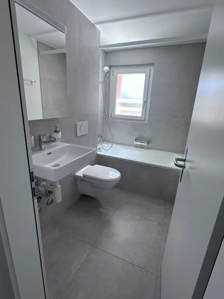 Disponibile subito! - appartamento 3 locali appena ristrutturato con balcone – foto 9 di 13