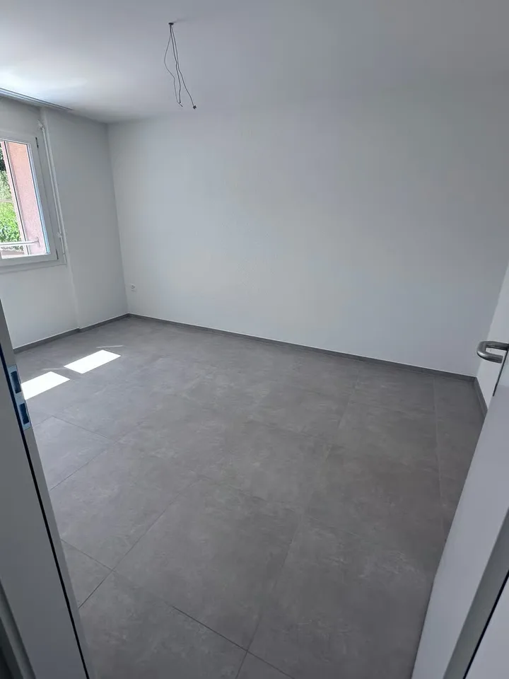 Disponibile subito! - appartamento 3 locali appena ristrutturato con balcone – foto 8 di 13