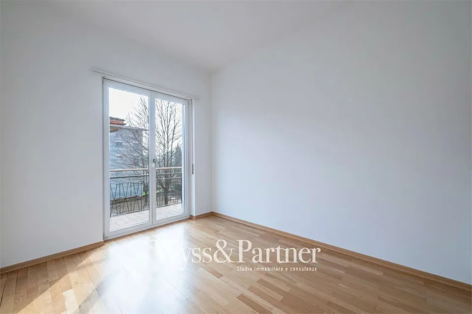 Geräumige 5,5-Zimmer-Wohnung in Massagno – Foto 6 von 12