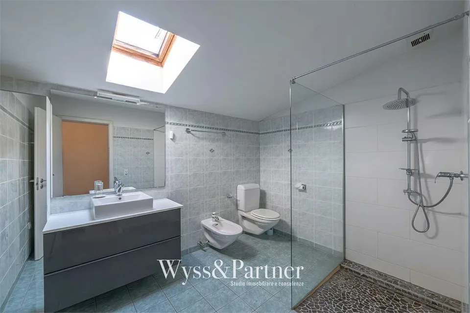 Magadino - Spacious duplex apartment just steps from the lake! – photo 13 of 13