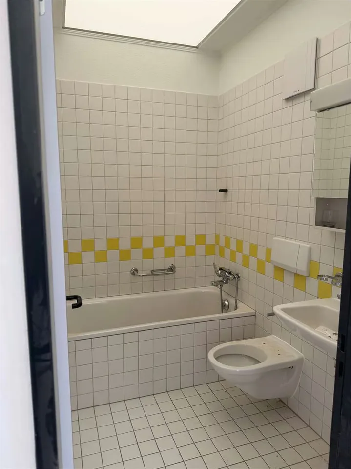 2.5 Room Apartment in the Heart of Bellinzona with Castle View – photo 7 of 7