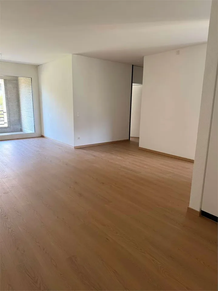 Monte Carasso - confortevole appartamento di 4.5 -Promo : 1 mensilità – foto 2 di 9