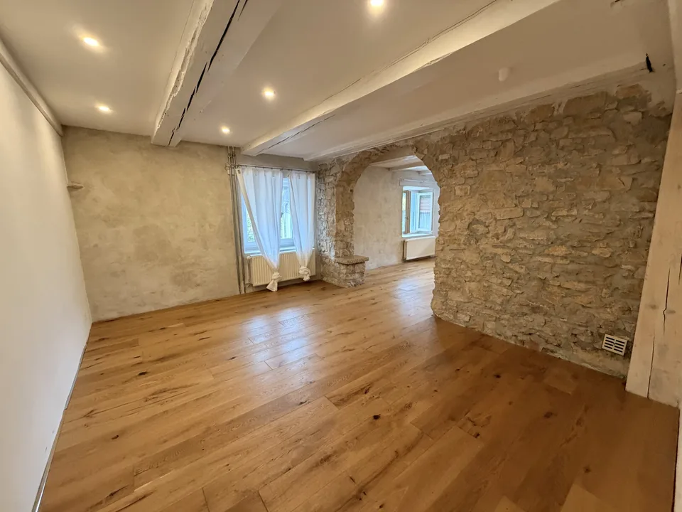 A louer charmant appartement de 3,5 pièces avec terrasse à Asuel – photo 2 sur 13