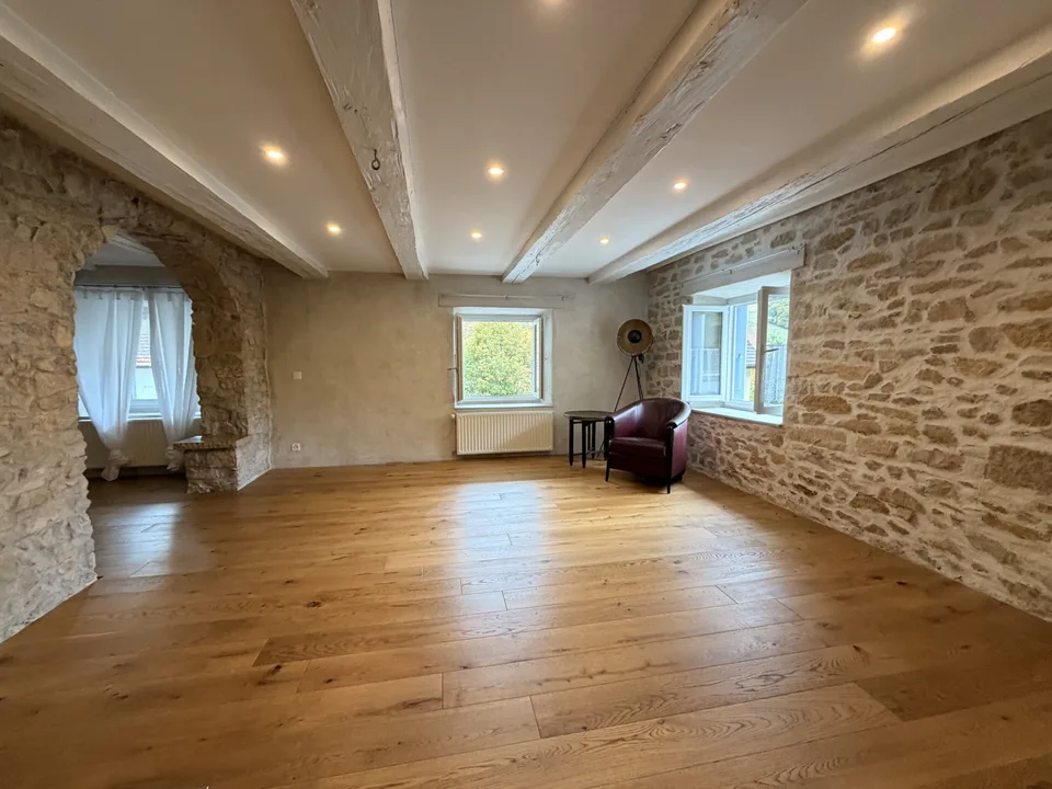 A louer charmant appartement de 3,5 pièces avec terrasse à Asuel – photo 3 sur 13