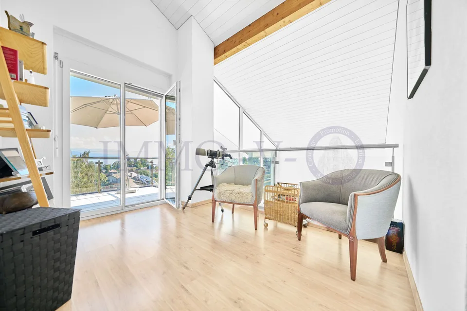 LUSSUOSA ABITAZIONE CON GRANDE GIARDINO E VISTA LAGO – foto 8 di 18