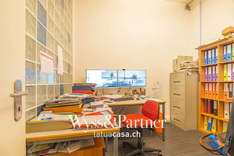 Arzo - bureau pratique – photo 4 sur 4