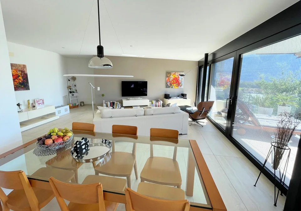 Appartement élégant dans les collines avec vue panoramique – photo 10 sur 19
