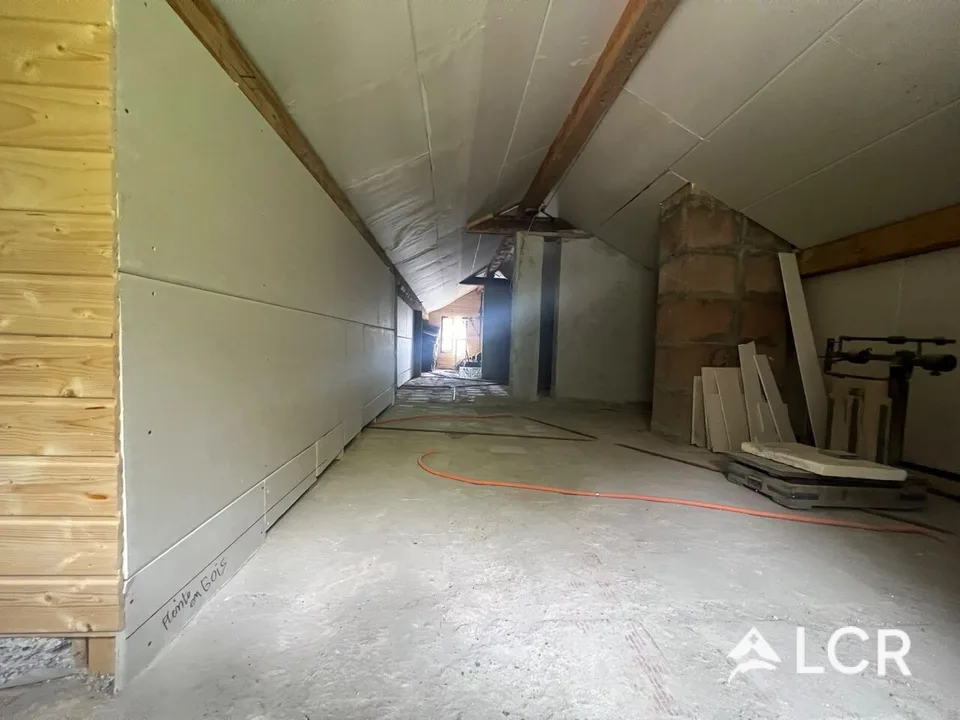 Schöne atypische Wohnung in Saviese / 3 Schlafzimmer / 1 Badezimmer / 1 Balkon / 3 Parkplätze – Foto 9 von 11