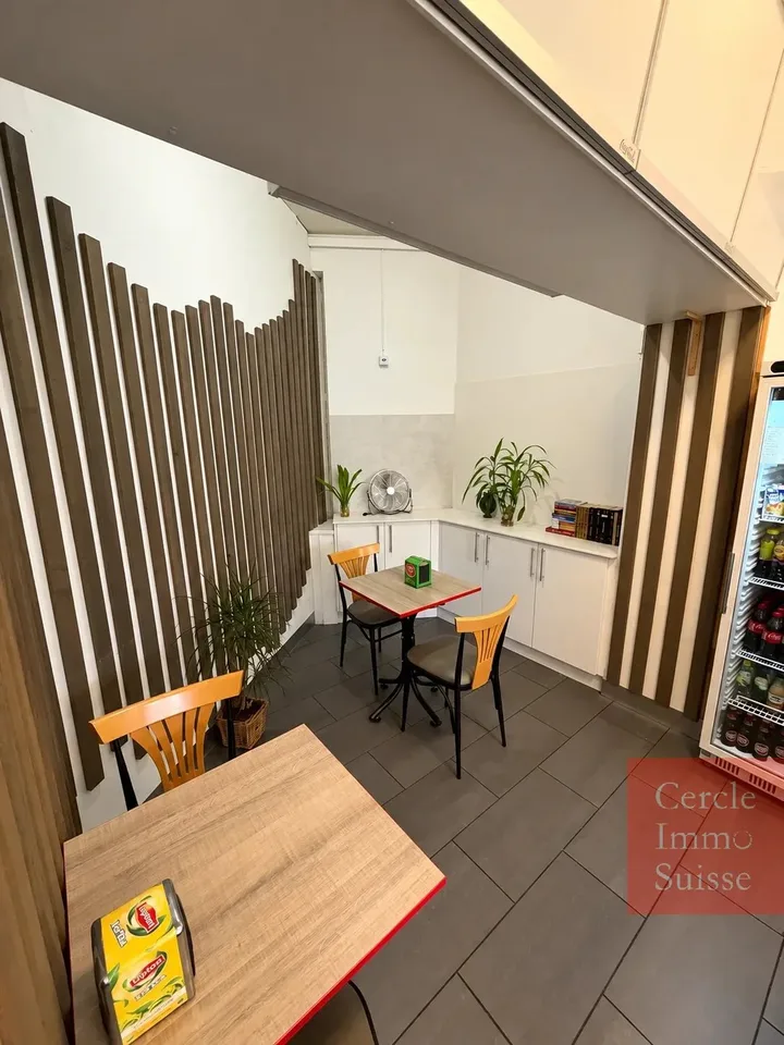 SOCIÉTÉ À VENDRE À GENÈVE PÂTISSERIE · SANDWICHERIE · RESTAURATION RAPIDE RIVE DROITE | PROCHE GARE CORNAVIN PRIX DE VENTE : CHF 95'000.– – photo 3 sur 5
