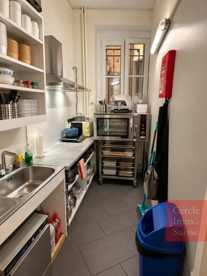 SOCIÉTÉ À VENDRE À GENÈVE PÂTISSERIE · SANDWICHERIE · RESTAURATION RAPIDE RIVE DROITE | PROCHE GARE CORNAVIN PRIX DE VENTE : CHF 95'000.– – photo 4 sur 5