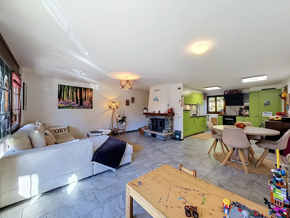 EXCLUSIVITÉ - Une maison qui a du caractère… et pas qu’un peu ! – photo 4 sur 12