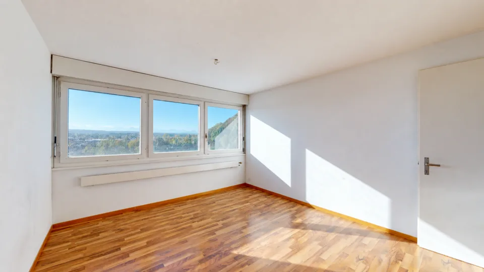 3.5-Zimmerwohnung mit traumhafter Weitsicht bis in die Alpen – Foto 4 von 9