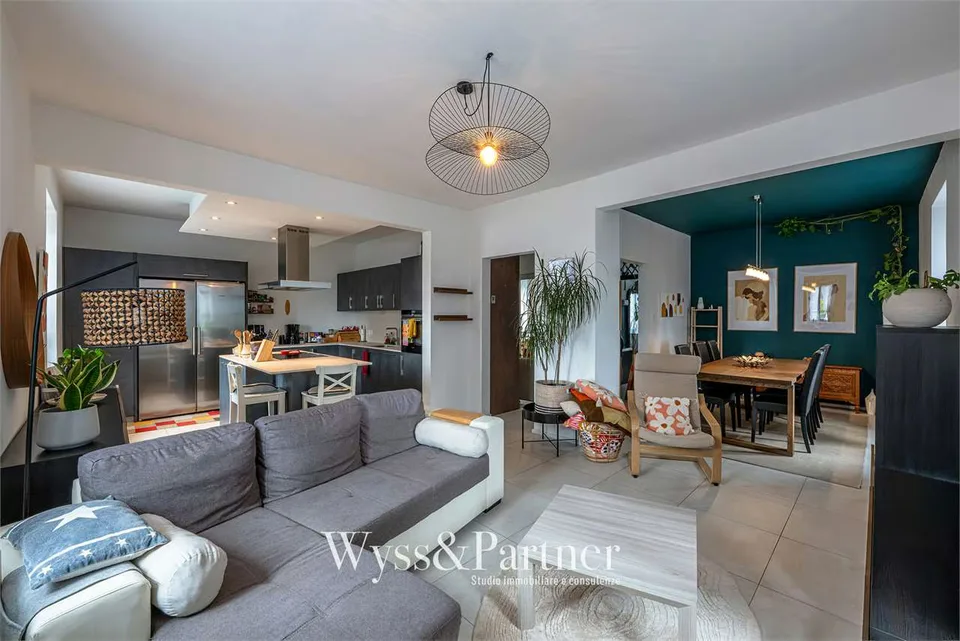 Maison individuelle avec jardin, 3 chambres et 4 places de parking à Castel San – photo 2 sur 13