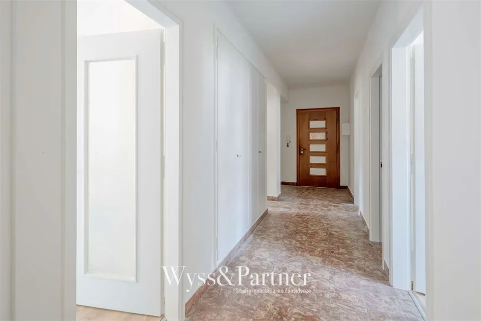 Lugano, Via Franscini - Appartement rénové de 4 pièces avec balcon – photo 5 sur 5
