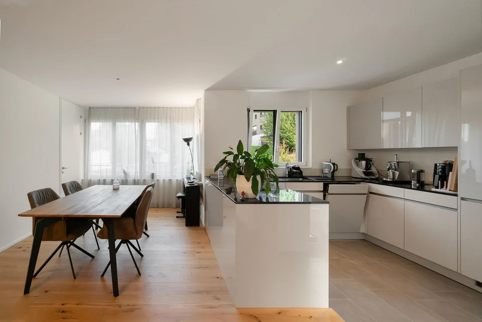 Grosszügige Wohnung im Eigentumsstandard an ruhiger Lage – Foto 5 von 14