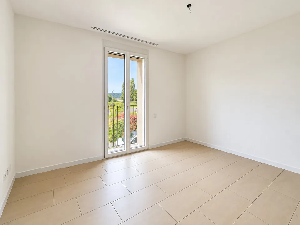 Moderne 3.5-Zimmer-Wohnung mit Wohnpark in Stabio – Foto 7 von 9