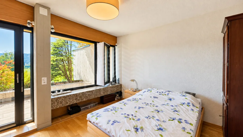 EXKLUSIVE MAISONETTEWOHNUNG MIT DIREKTEM LIMMATZUGANG – Foto 6 von 9