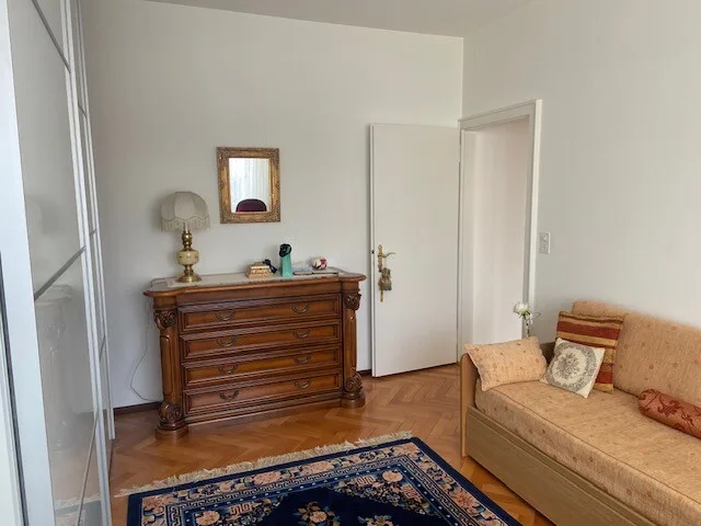 Komfortables 4.5-Zimmer-Apartment im letzten Stock in Chiasso – Foto 8 von 9