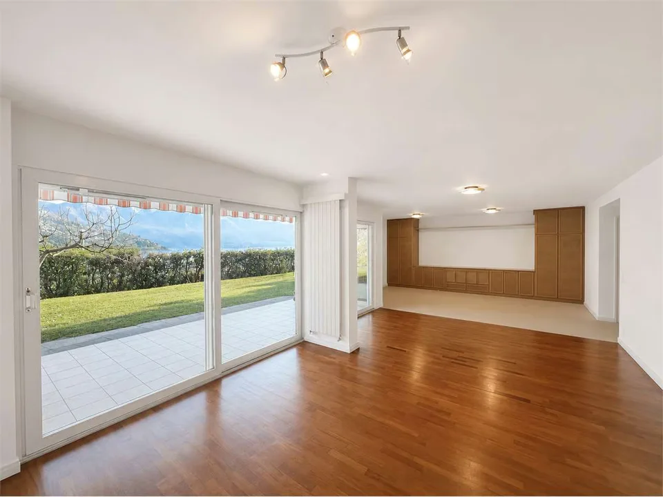 Ref. 2645 Elegant Residence of 400 sqm with Lake View in Lugano – photo 7 of 13