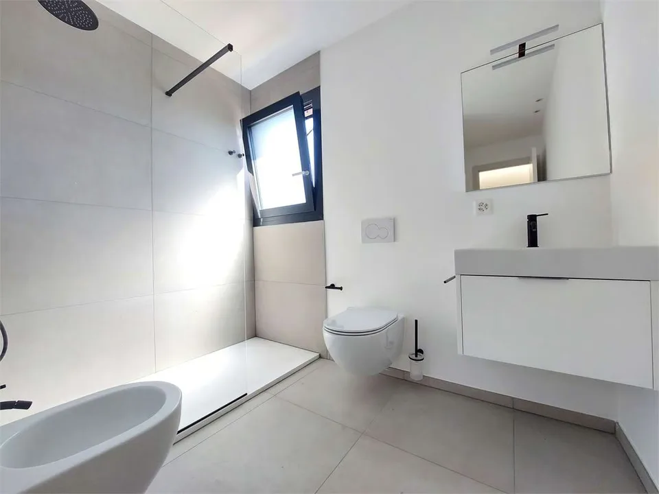 Ref. 2640 Locarno neu 2.5 Zimmer mit Terrasse – Foto 8 von 8