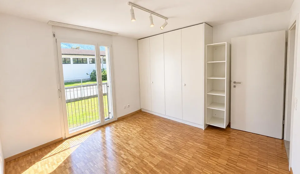 Helle Wohnung mit schöner Terrasse in einer praktischen und strategischen Lage – Foto 6 von 9